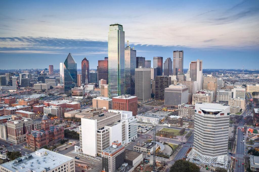 Downtown Modern Cozy Apartment Dallas Exterior photo